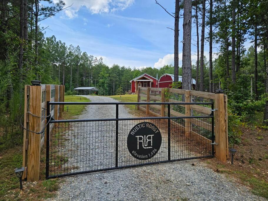 Roost Retreat Villa Dahlonega Bagian luar foto